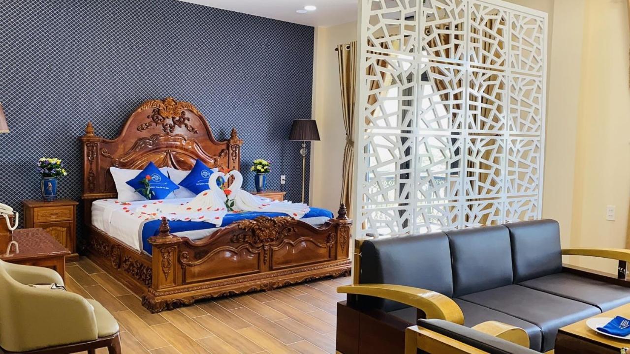 Khach San Yen Chau Hotel Чау Док Екстериор снимка